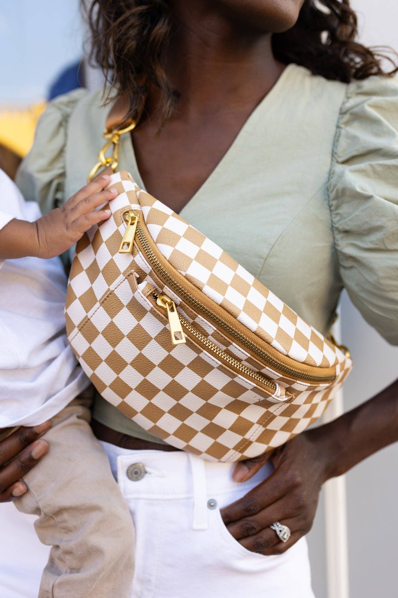 The Fawny Pack - Camel Check