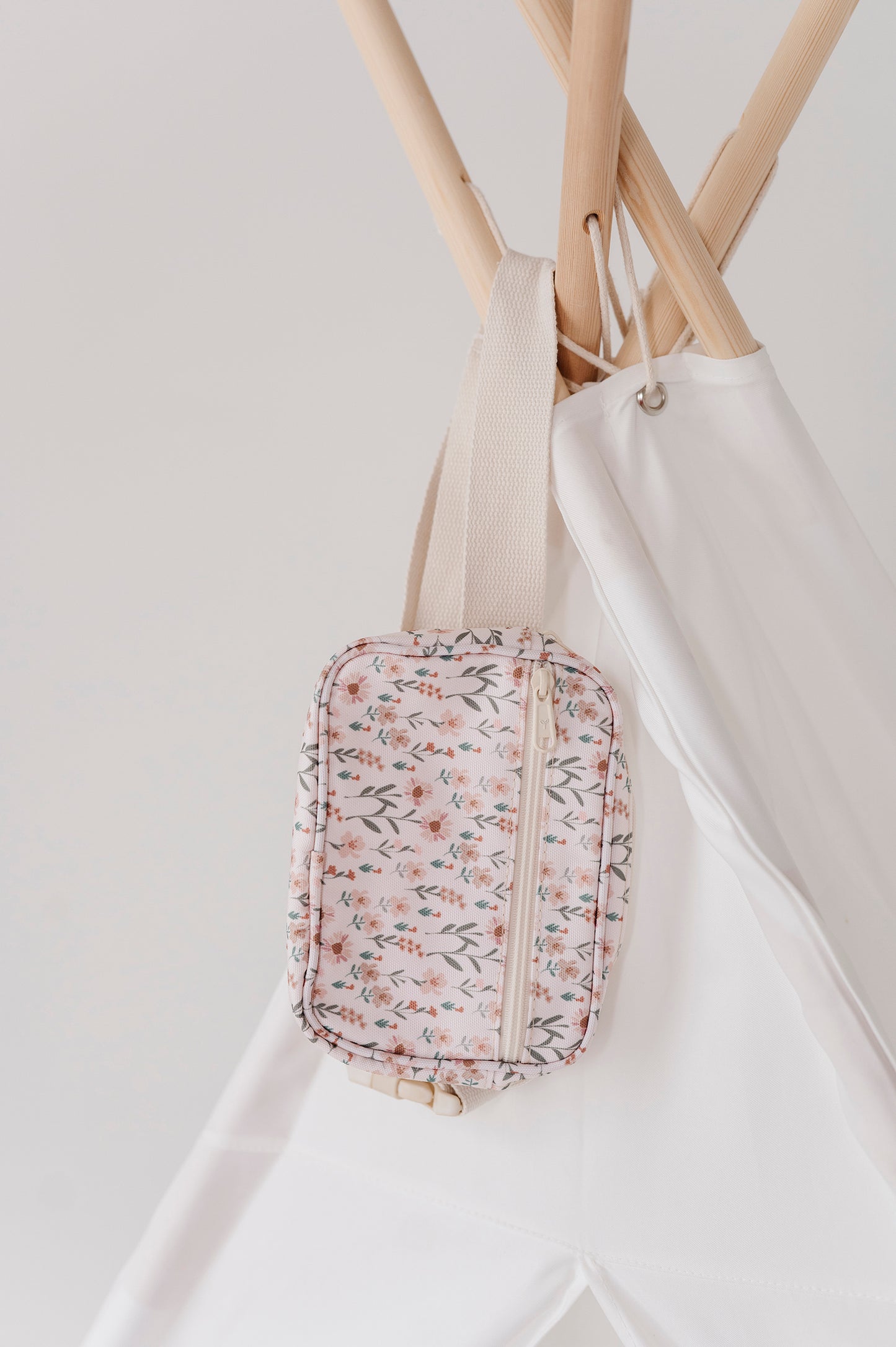 Daisy Field Mini Belt Bag